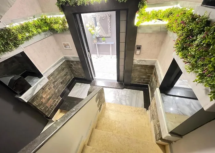 Luxury Studio House 589-3